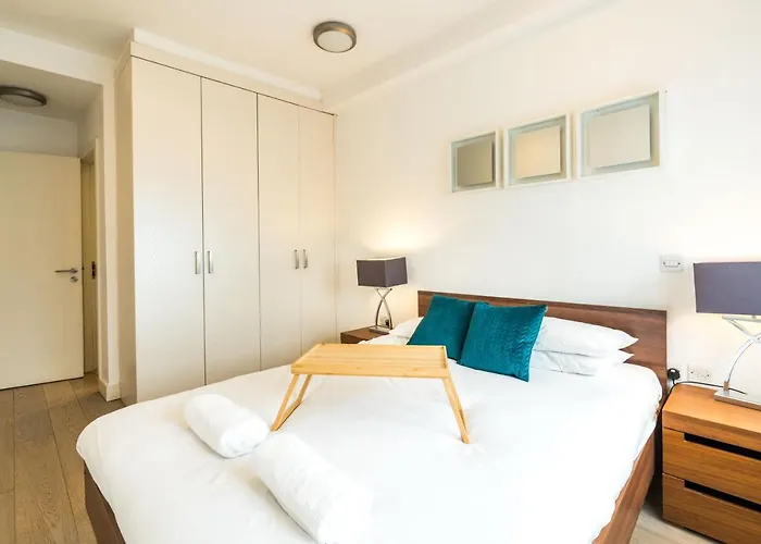 Spacious 2 Bedroom / Earls Court / Kensington